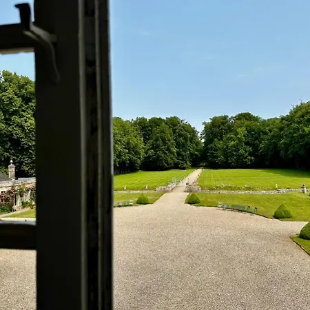 فندق مبيت وإفطار Chateau De Miromesnil 2*