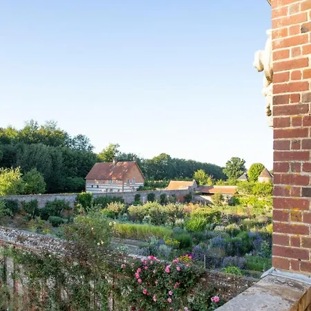 Chateau De Miromesnil 2*