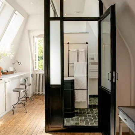 米洛美思城堡酒店