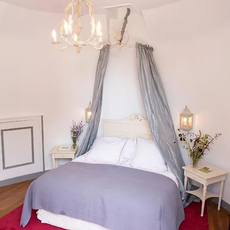 לינה וארוחת בוקר Chateau De Miromesnil 2*
