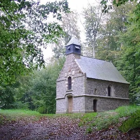 לינה וארוחת בוקר Chateau De Miromesnil 2*