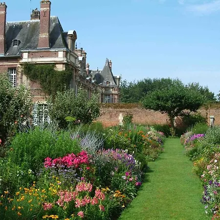 Chateau De Miromesnil