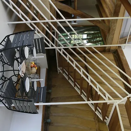 米洛美思城堡酒店