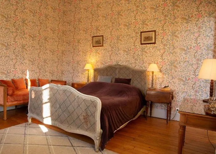 Couette-café Château De Miromesnil