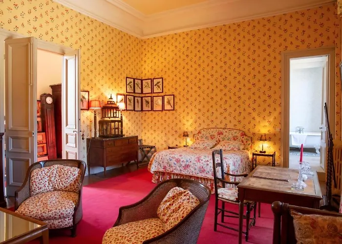 Couette-café Château De Miromesnil 2*